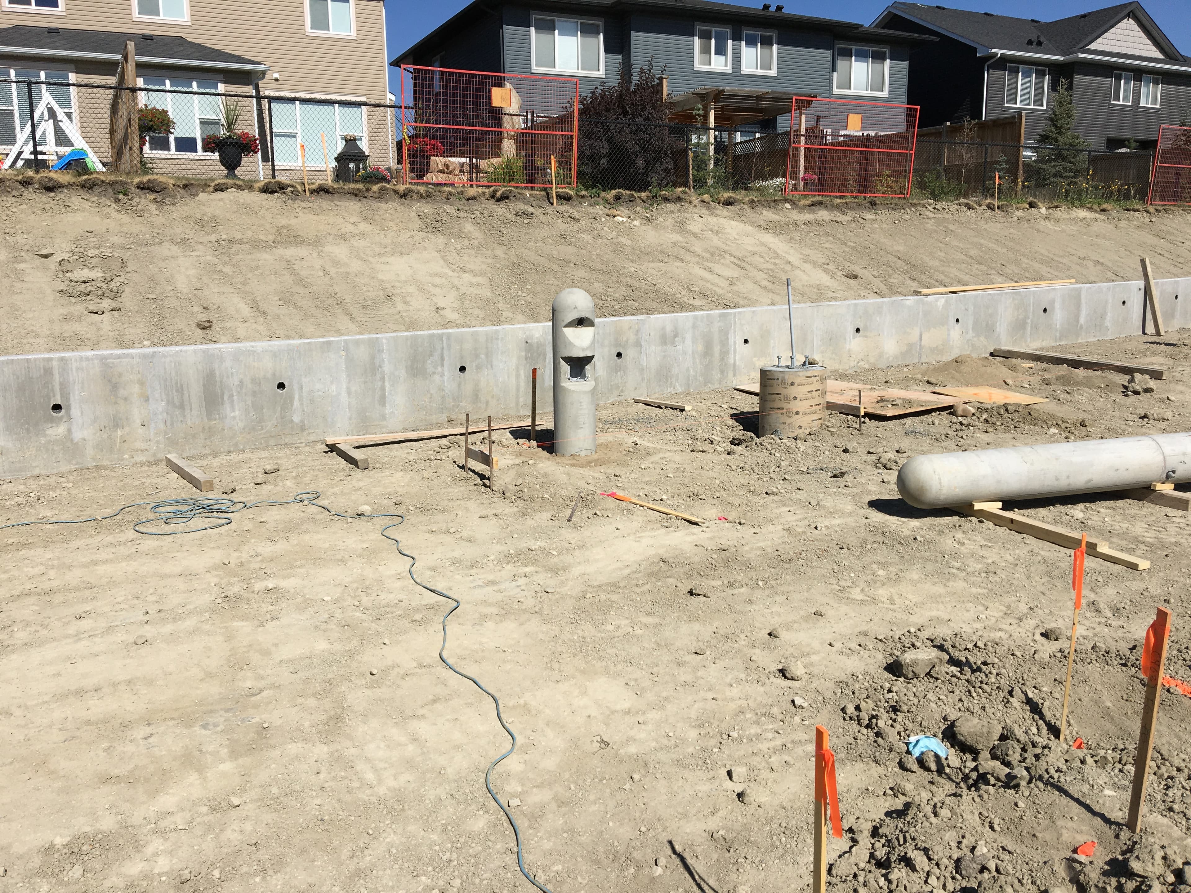 Retaining wall — Calgary, AB — Sledge Concrete LTD